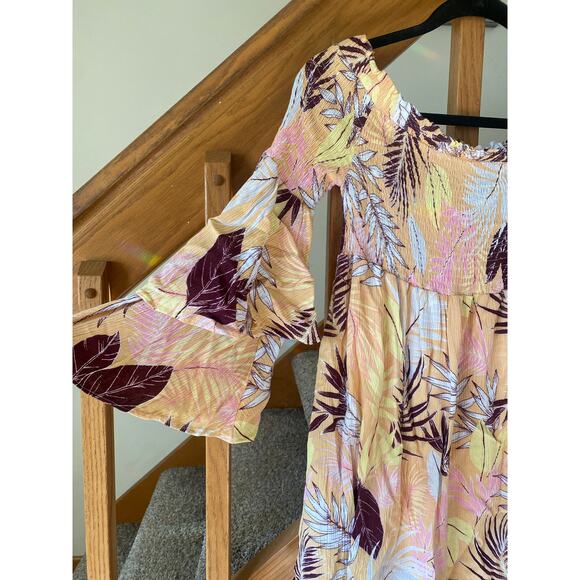 CBRAND off the shoulder tropical floral flowy top - Picture 5 of 8
